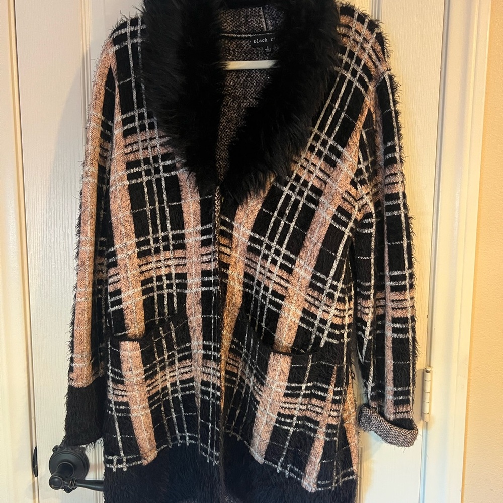 Black Rivet Plaid Jacket with Faux Fur Collar never worn